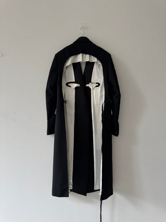 BACKLESS BELTED COAT (WOOL)