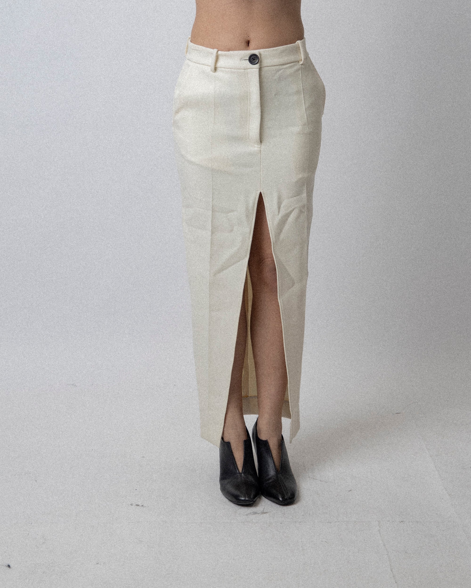 Front Slit Tailored Skirt Cream - Waist 30.5''