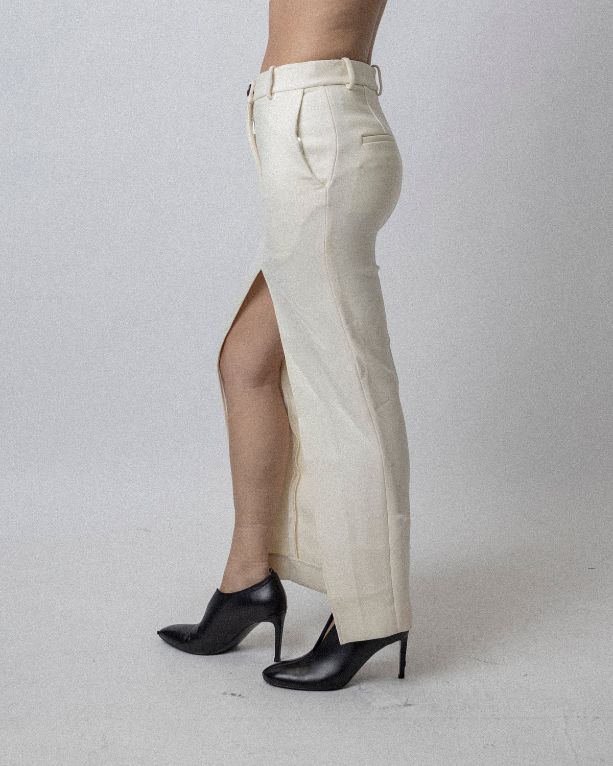 Front Slit Tailored Skirt Cream - Waist 30.5''