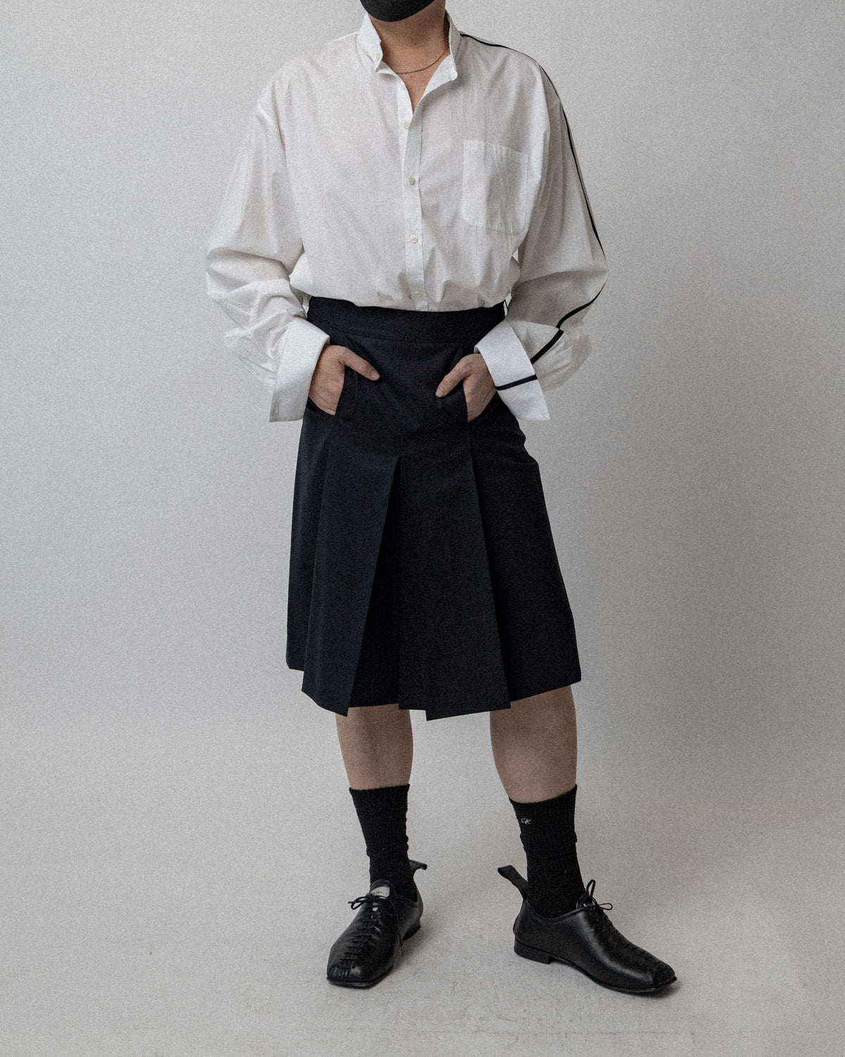 High Waisted Pleated Skort Wool Black - Waist 34.5''