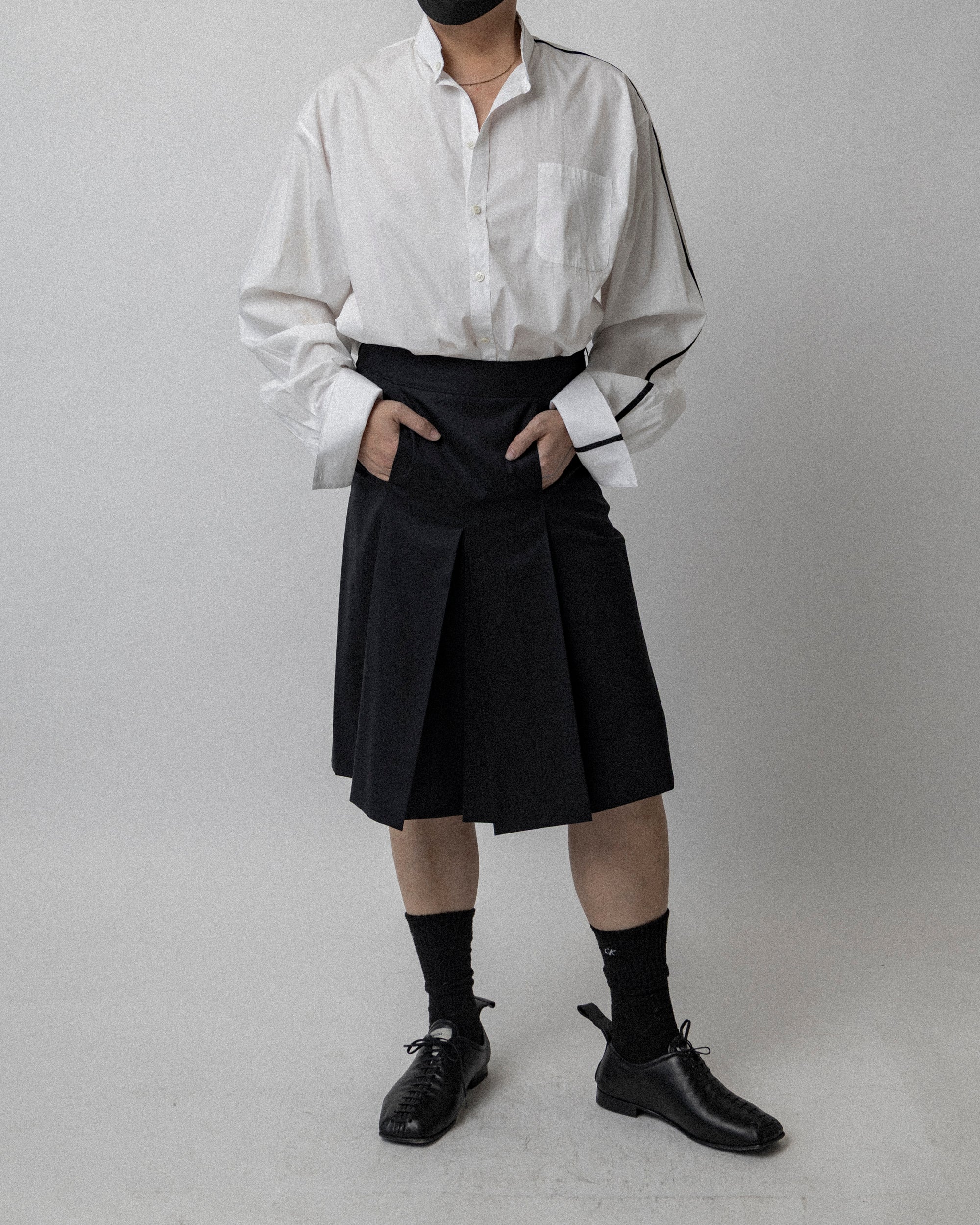 High Waisted Pleated Skort Wool Black - Waist 34.5''