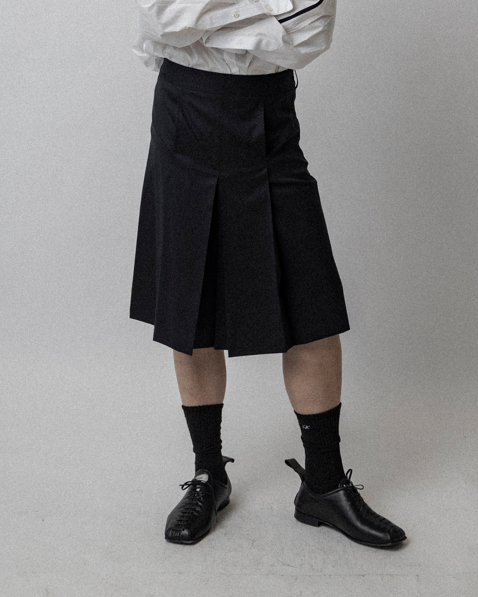 High Waisted Pleated Skort Wool Black - Waist 34.5''