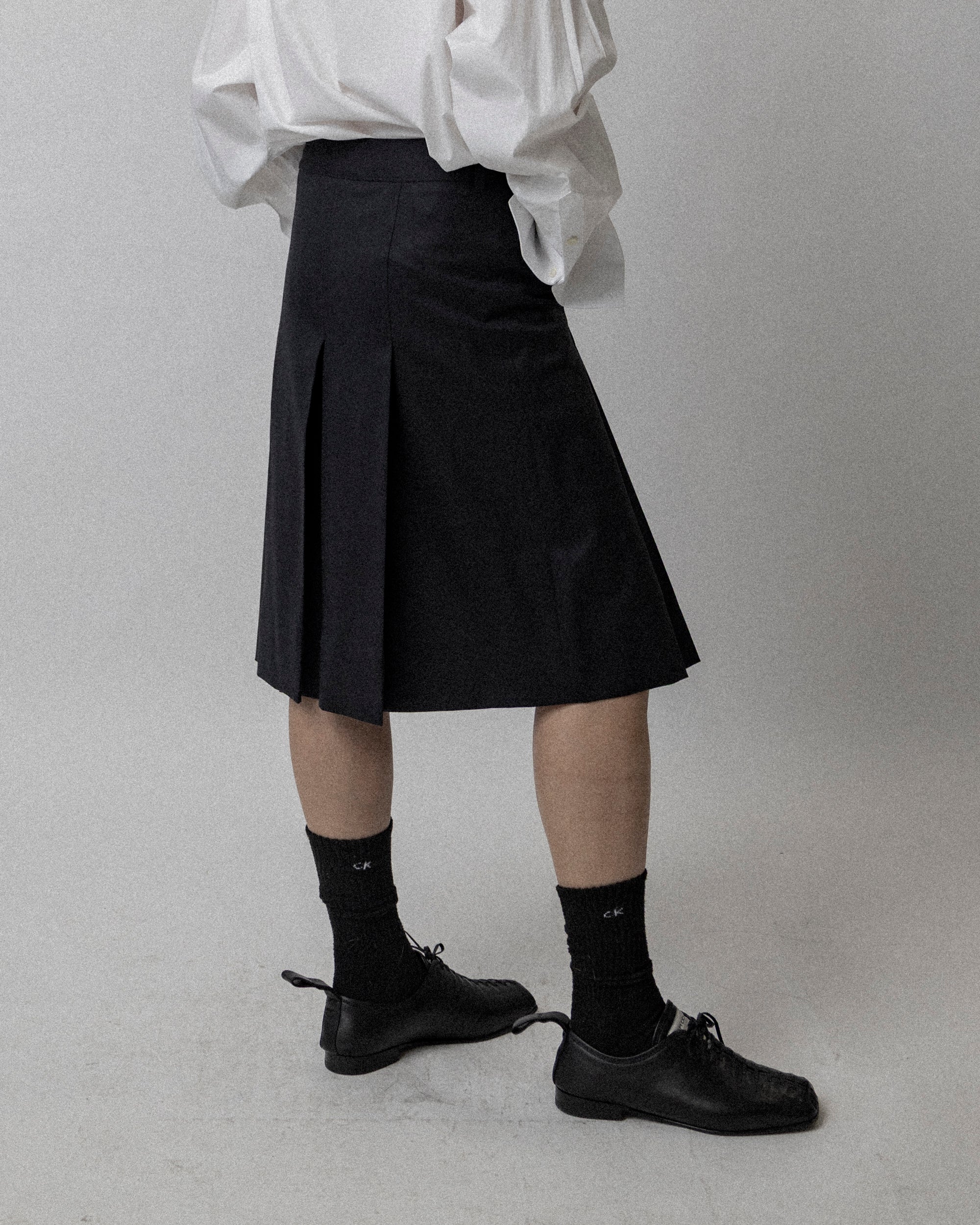High Waisted Pleated Skort Wool Black - Waist 34.5''
