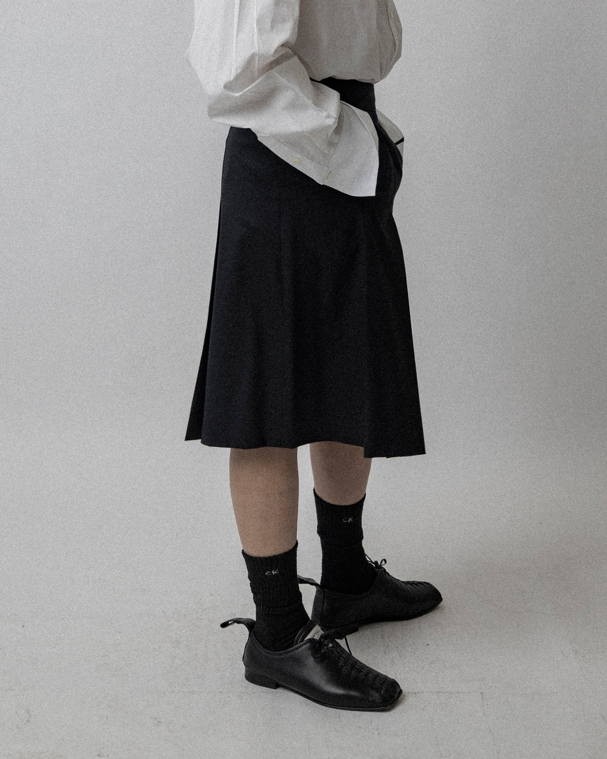 High Waisted Pleated Skort Wool Black - Waist 34.5''