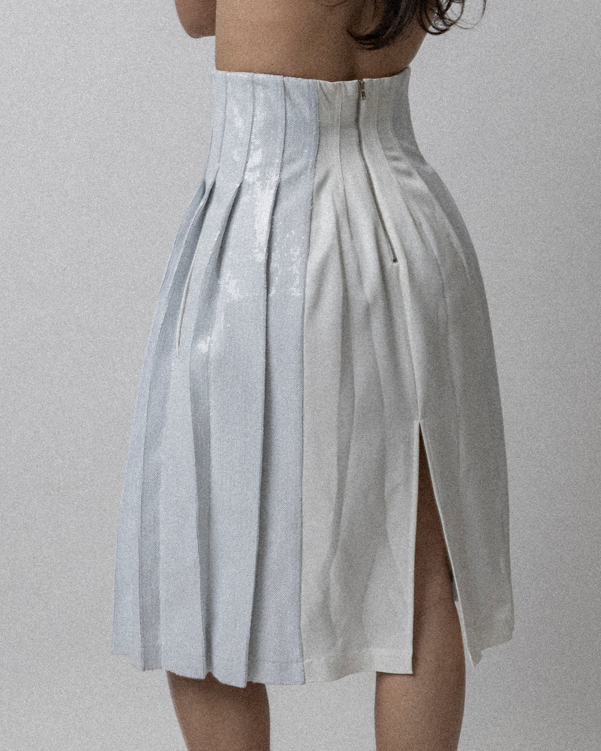 High Waisted Pleated Sequin Skirt - White Waist 27''