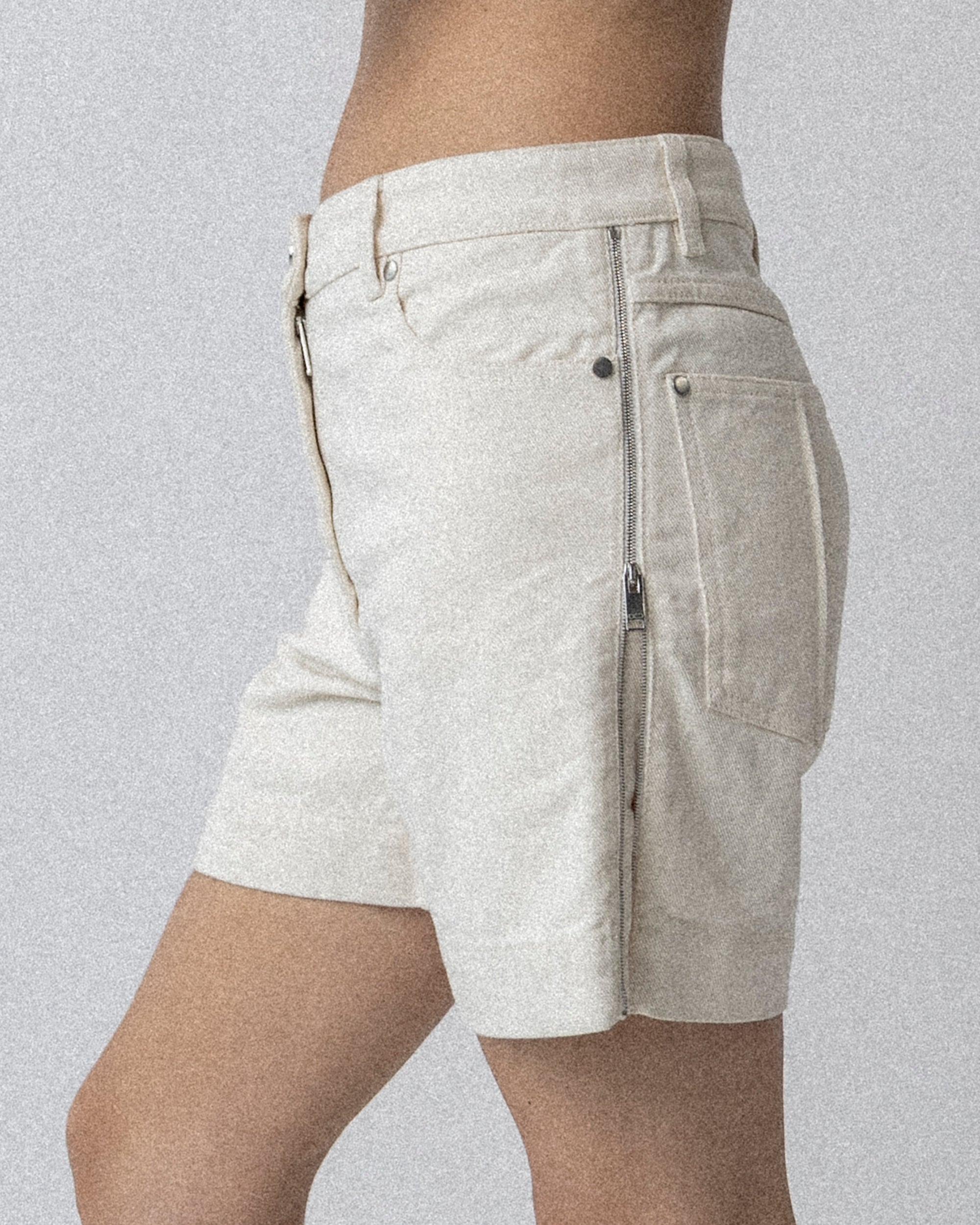 Side Zip Jean Short White Waist 32'' S